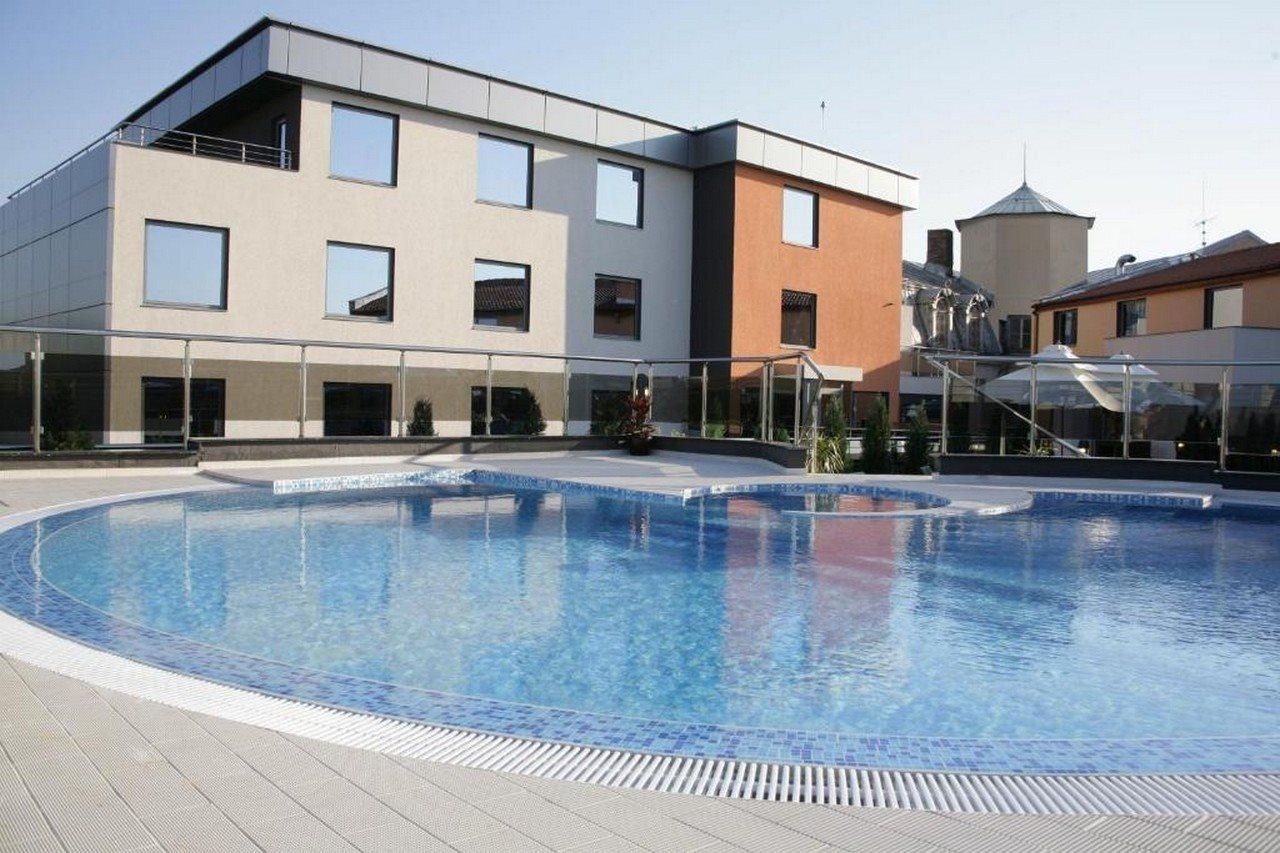 Cosmopolitan & Wellness Hotel
