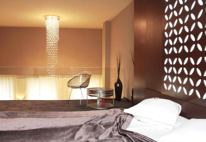 Cosmopolitan & Wellness Ruse