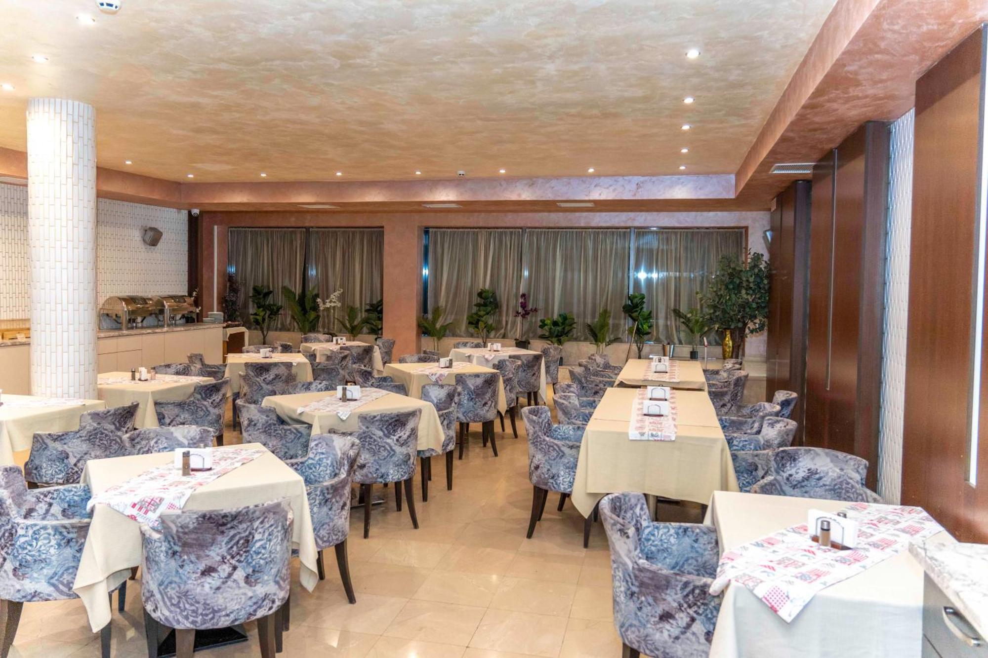 Cosmopolitan & Wellness Hotel Ruse