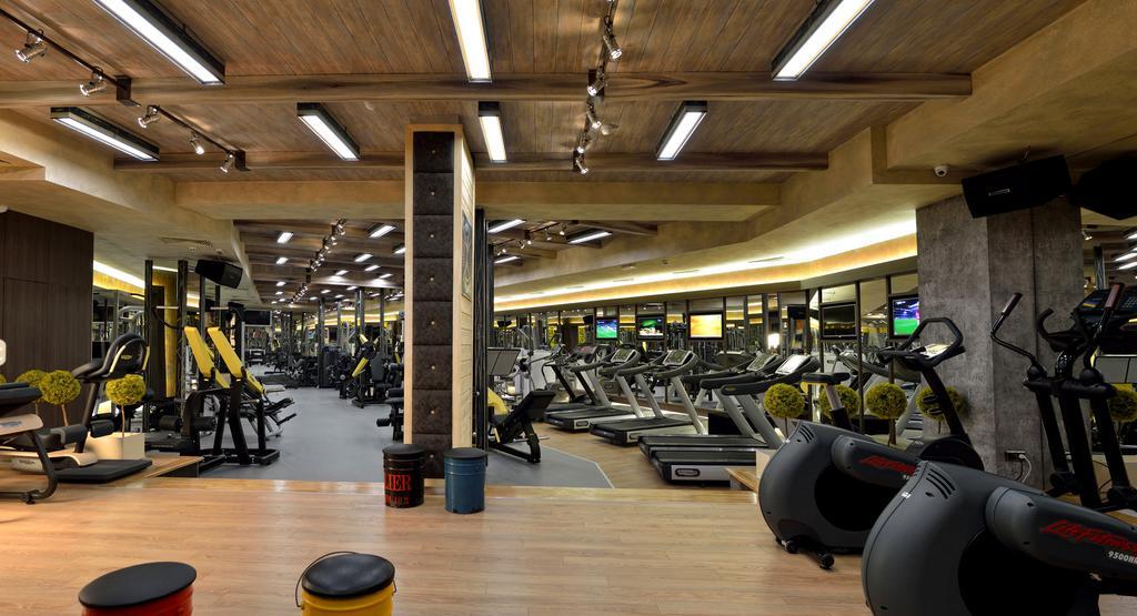 Cosmopolitan & Wellness Hotel 4*