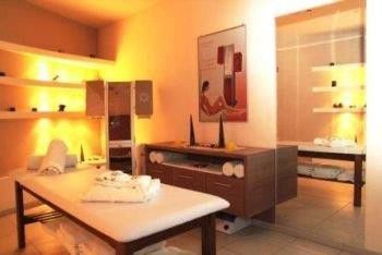 Cosmopolitan & Wellness Hotel 4*