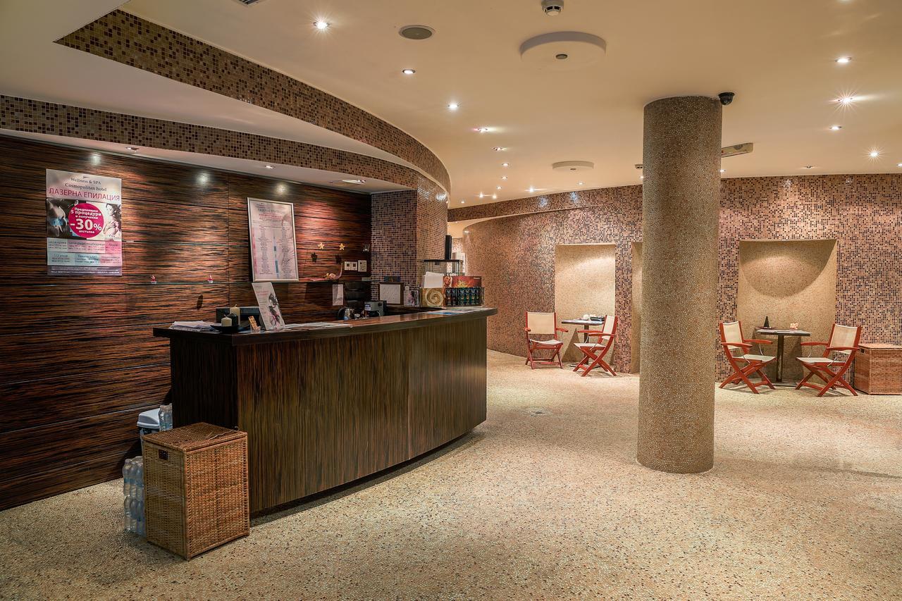Cosmopolitan & Wellness Hotel 4*