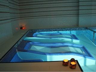 Cosmopolitan & Wellness Hotel